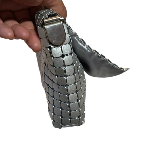 Olga Berg Brushed Silver-Toned Soft Metal Mesh Clutch Shoulder Bag - Picture 8 of 16